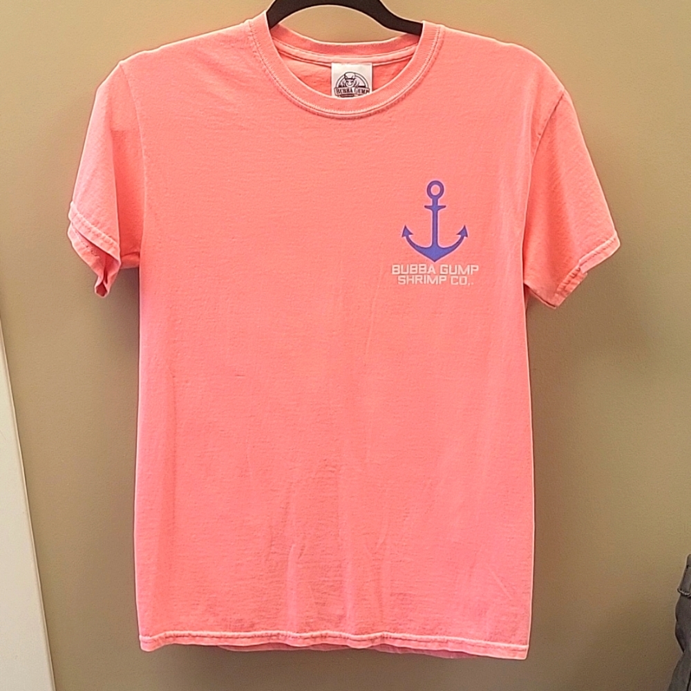 Like new! Women's Bubba Gump T shirt small